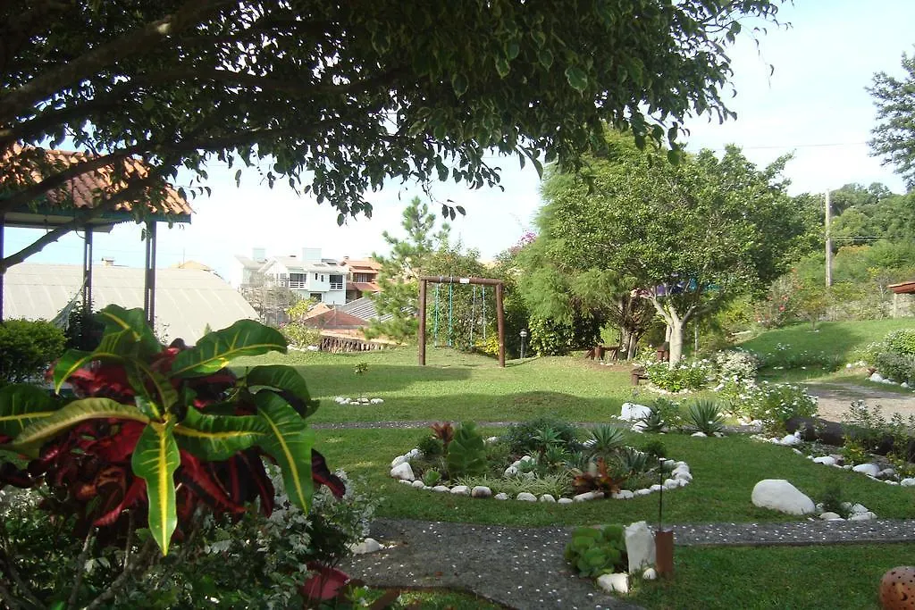 Guest house Residencial Emery Village Garopaba